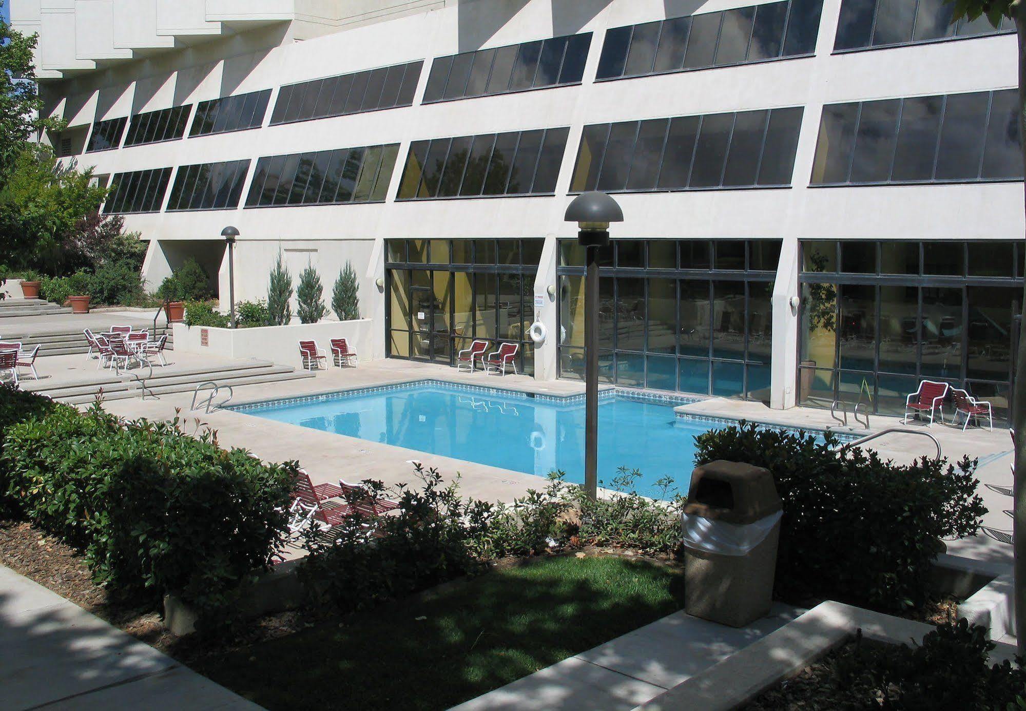 Marriott Albuquerque Hotell Exteriör bild